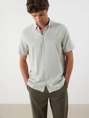 Lc Waikiki Yeni Sezon Regular Fit Kısa Kollu Çizgili Armürlü Erkek Gömlek