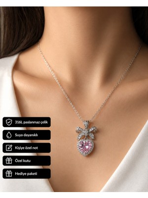 Herşey Nota Hediye Fiyonk Detaylı Kalp Taşlı 316L Çelik Kadın Kolye Pembe