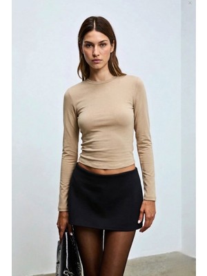 Guaraz Kadın Bej Esnek Kumaşlı Vücuda Oturan Slim Fit Uzun Kollu Bisiklet Yaka T-Shirt