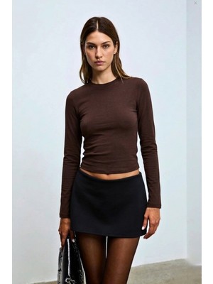 Guaraz Kadın Kahverengi Esnek Kumaşlı Vücuda Oturan Slim Fit Uzun Kollu Bisiklet Yaka T-Shirt