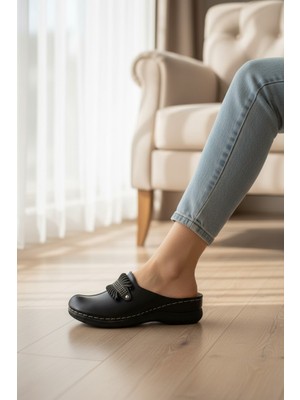 Enoch Kadın Tam Kapalı Burunlu Püskül Detaylı ve Trok Işlemeli Anatomik Comfort Terlik