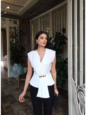Lokadi Kadın Linda Kumaş Aksesuarlı Kruvaze Bluz
