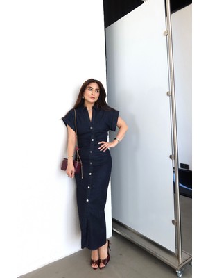 Özge Özgenç Yanları Büzgülü Kolu Katlamalı Denim Elbise