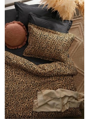 Nesco Battal Boy 220X240 Leopar Desenli Nevresim Takımı %100 Pamuk 180X200 Lastikli Çarşaflı