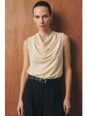 Sateen Inci Detaylı Bluz - Bej