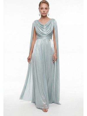 Lafaba Kadın Mint Yeşili Şifon Dökümlü Pelerin Kollu Uzun Abiye Elbise
