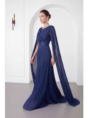 Lafaba Kadın Lacivert Şifon Dökümlü Pelerin Kollu Uzun Abiye Elbise