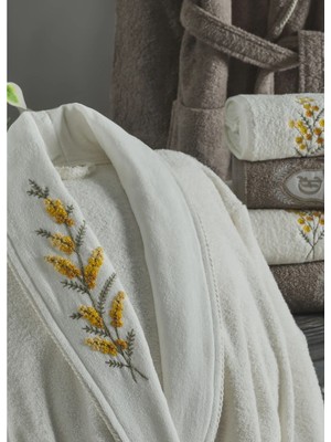 Dantela Premium Daisy 6 Parça Pamuk Aile Bornoz Seti-Krem Bej