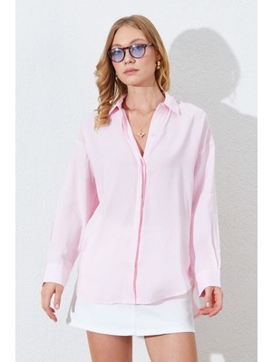 Manche Pudra Modal Soft Dokulu Yumuşak Gizli Pat Detaylı Oversize Kadın Gömlek | MKS168262-01