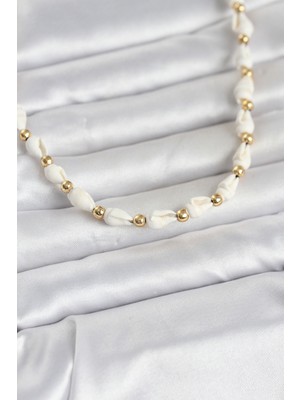 HERŞEYBURDAMODA Beyaz Doğal Deniz Kabuğu Dizi Kadın Kolye