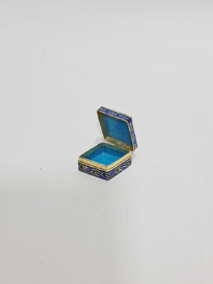 Hasyılmaz Antika Cloisonne Minyatür Kutu 3,7x2,9cm 122