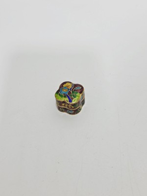 Hasyılmaz Antika Cloisonne Minyatür Kutu 2,2x2,2cm 103