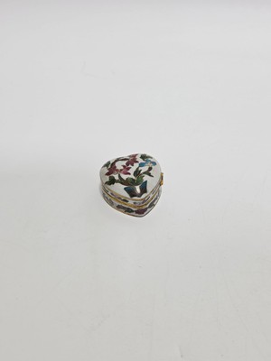 Hasyılmaz Antika Cloisonne Minyatür Kutu 4,6x4,6cm 084