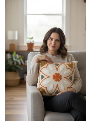 Hd Home Collection Keten Kumaş Geometrik Seri Oranj-Hardal Detay Punch Kırlent Kılıfı 43*43 cm
