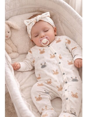 Atlas Baby House Organik Tavşan Figürlü Bandanalı Kız Bebek Patikli Yenidoğan Tulum