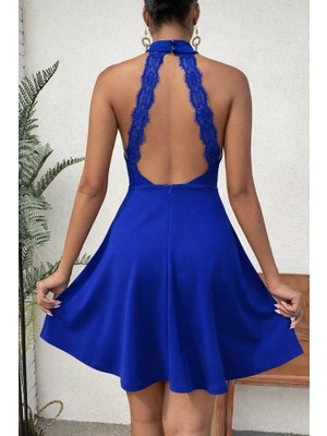 Çamaşır Kenti Kadın Omuzlardan Açık Balıkçı Yaka Arkadan Dantel Detaylı Kısa Ithal Krep Elbise