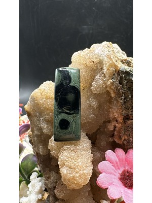 Aries 21.15 Ct 31.5X11.4 mm Natural Kambaba Jasper