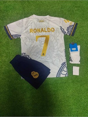 Real Madrid 2023/24 Yeni Sezon Ronaldo Dragon Desenli(Gold) Çocuk Forması Şort Çorap Bileklik Seti