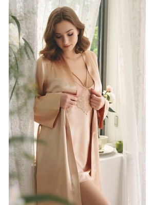 Loule Lüks Saten Gecelik Sabahlık Ikili Çeyizlik Takım - Nakışlı Zarif Ev Giyim Seti