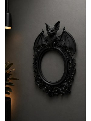 Heners Gotik Yarasa Çerçeve, Dekoratif Süs