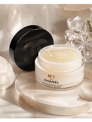 Chanel N°1 De Chanel – Yenileyici, Aydınlatıcı & Yaşlanma Karşıtı Lüks Cilt Bakımı