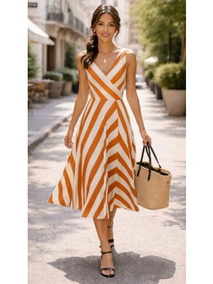 Deridün Yıldız Shoes Kadın Askılı Kruvaze Yakalı Kemersiz Çizgili Dalgıç Midi Elbise