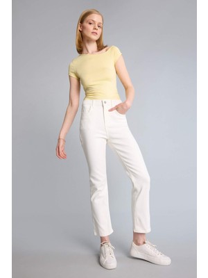 DeFacto Crop Flare Fit Yüksek Bel Paça Ucu Kesik Bilek Boy Jean Pantolon H5368AX26SM