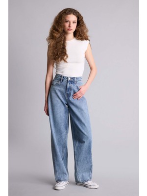 DeFacto Baggy Fit Yüksek Bel Düz Paça Uzun Jean Pantolon H1125AX26SM