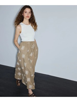 İpekyol Belden Bağlamalı Nakışlı Elbise IS1260002416003