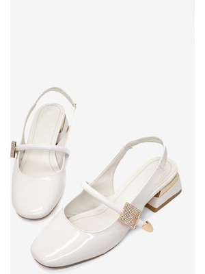 Tonny Black Kadın Beyaz Rugan Rahat Kalıp Kemer Detaylı Taşlı Topuklu Ayakkabı