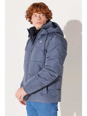 Lee Mont Taint Grey
