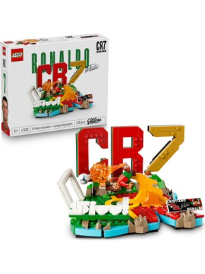 LEGO ® Editions Cristiano Ronaldo – Unutulmaz Futbol Anları 43012 - 10+ Futbol Modeli Yapım Seti - Dünya Kupası Koleksiyonu (490 P)
