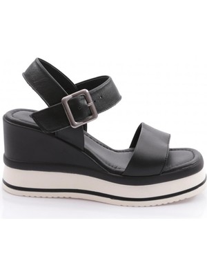 Dgn 400-24170 Kadin Mega Kalin Taban Sandalet