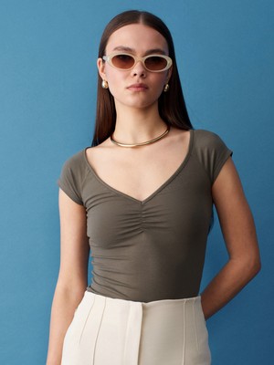 Dilvin 32843 Kısa Kollu Büzgülü T-Shirt-Haki