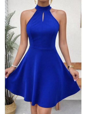 Alyn Wear Kadın Omuzlardan Açık Balıkçı Yaka Arkadan Dantel Detaylı Kısa Ithal Krep Elbise