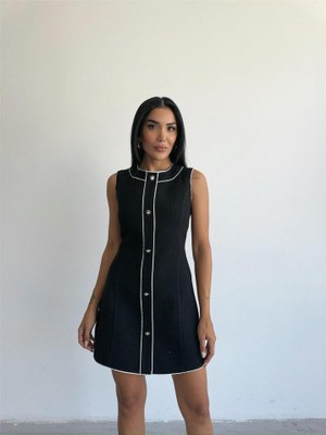 Alyn Wear Chanel Kumaş Kısa Önden Düğmeli Elbise - Siyah