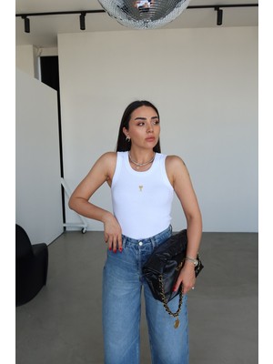 Özge Özgenç Harf ve Kalp Detaylı Fitilli Atlet