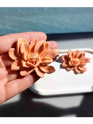 Myth Atelier Light Pink Glow El Yapımı Yavruağzı Lotus Çiçek Küpe - Özgün ve Şık