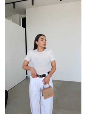 Özge Özgenç Kolu ve Etek Fırfırlı Triko Bluz