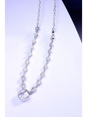 Innuendo Jewelry 925 Ayar Gümüş Kare Taşlı Kolye