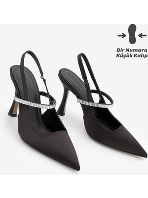 Marjin Kadın Stiletto Sivri Burun Bantlı Taşlı Arkası Açık Atkılı Topuklu Ayakkabı Lovan Siyah Saten
