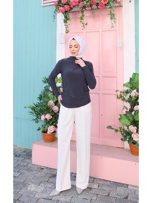 Omuz ve Bel Büzgü Detaylı Sandy Bluz