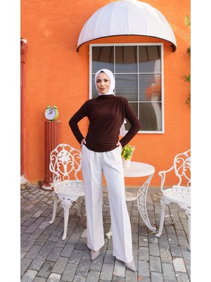 Omuz ve Bel Büzgü Detaylı Sandy Bluz