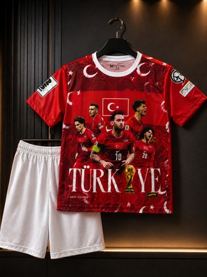 Selvira Türkiye Milli Takım Çocuk Futbol Forması Kırmızı Baskılı Şortlu Takım – 4-10 Yaş Nefes Alan Kumaş Rahat Kesim Günlük & Spor Kullanım