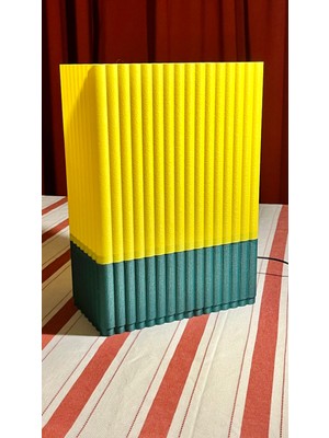 Modern LED Aydınlatmalı Kare Abajur