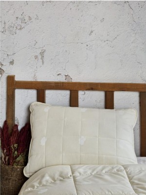 SHC4200 Box Yün Yastık 50X70