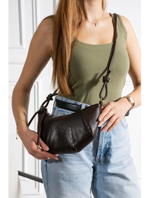 Valu Accessorize Kadın Düğüm Detaylı Kruvasan Model Omuz ve El Çantası Mois