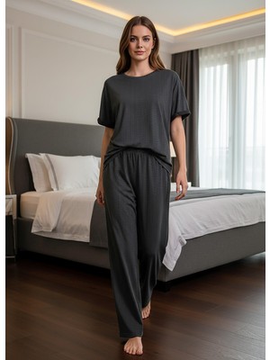 Mihra Kadın Oysho Bisiklet Yaka Kısa Kol Ince Pijama Takımı 20102SF - 1 Adet