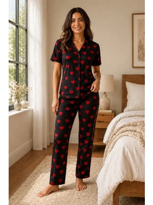 Rukod Kadın Siyah Kırmızı Kalp Desenli Likralı Yumuşak Kısa Kollu Gömlek Yaka Pijama Takımı