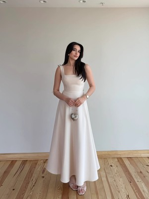 Laluvia Bej Beli Fiyonklu Prenses Model Elbise - 3333